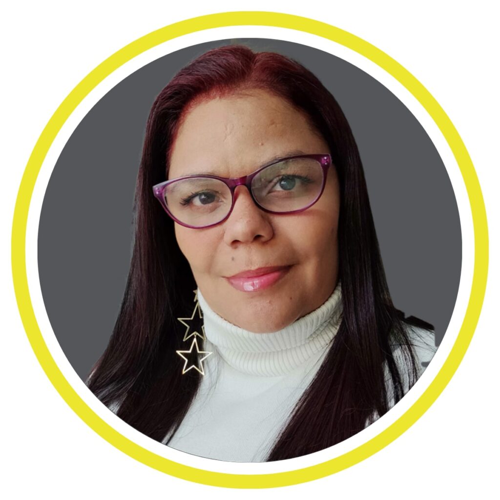 Nina Acevedo, Account Manager